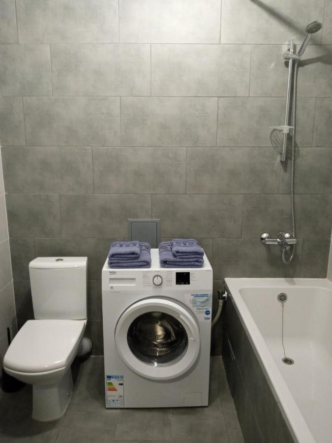 Апартаменты Weekend Inn Użhorod Zewnętrze zdjęcie