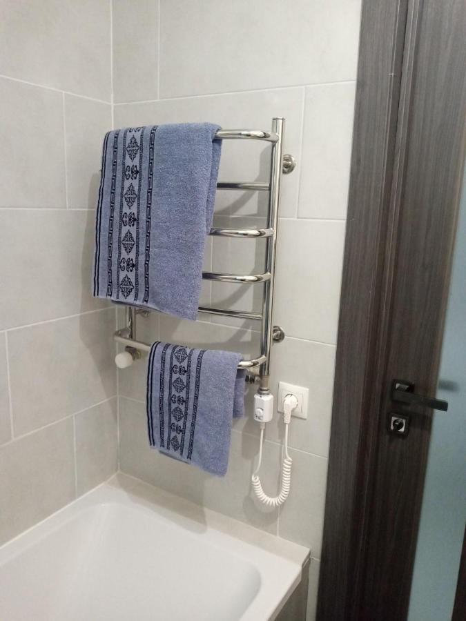 Апартаменты Weekend Inn Użhorod Zewnętrze zdjęcie
