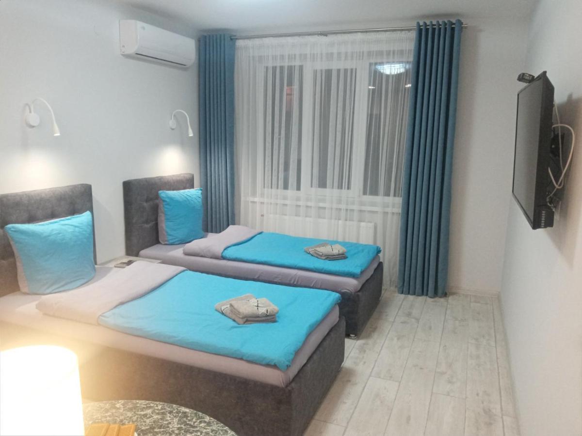 Апартаменты Weekend Inn Użhorod Zewnętrze zdjęcie