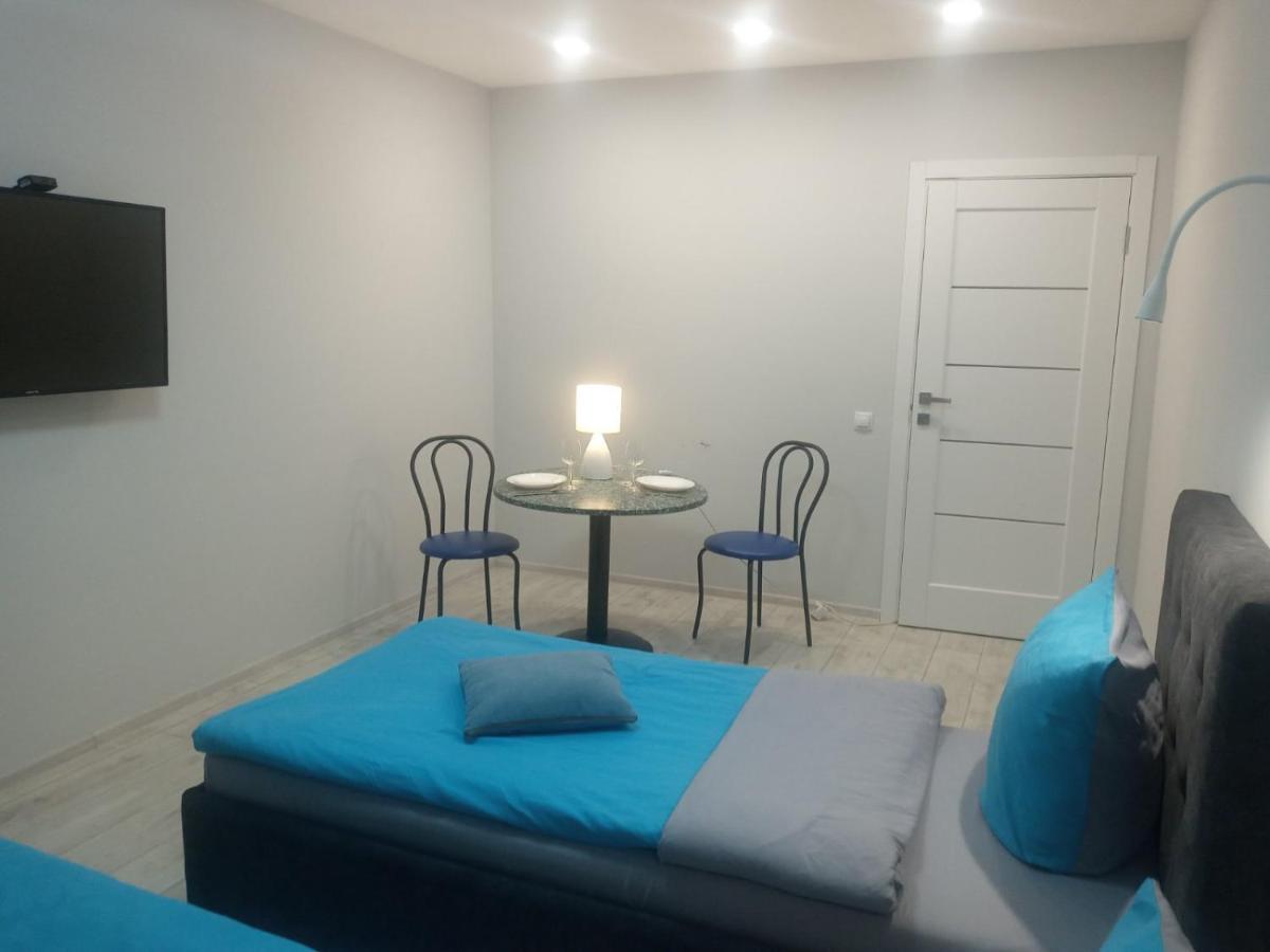 Апартаменты Weekend Inn Użhorod Zewnętrze zdjęcie